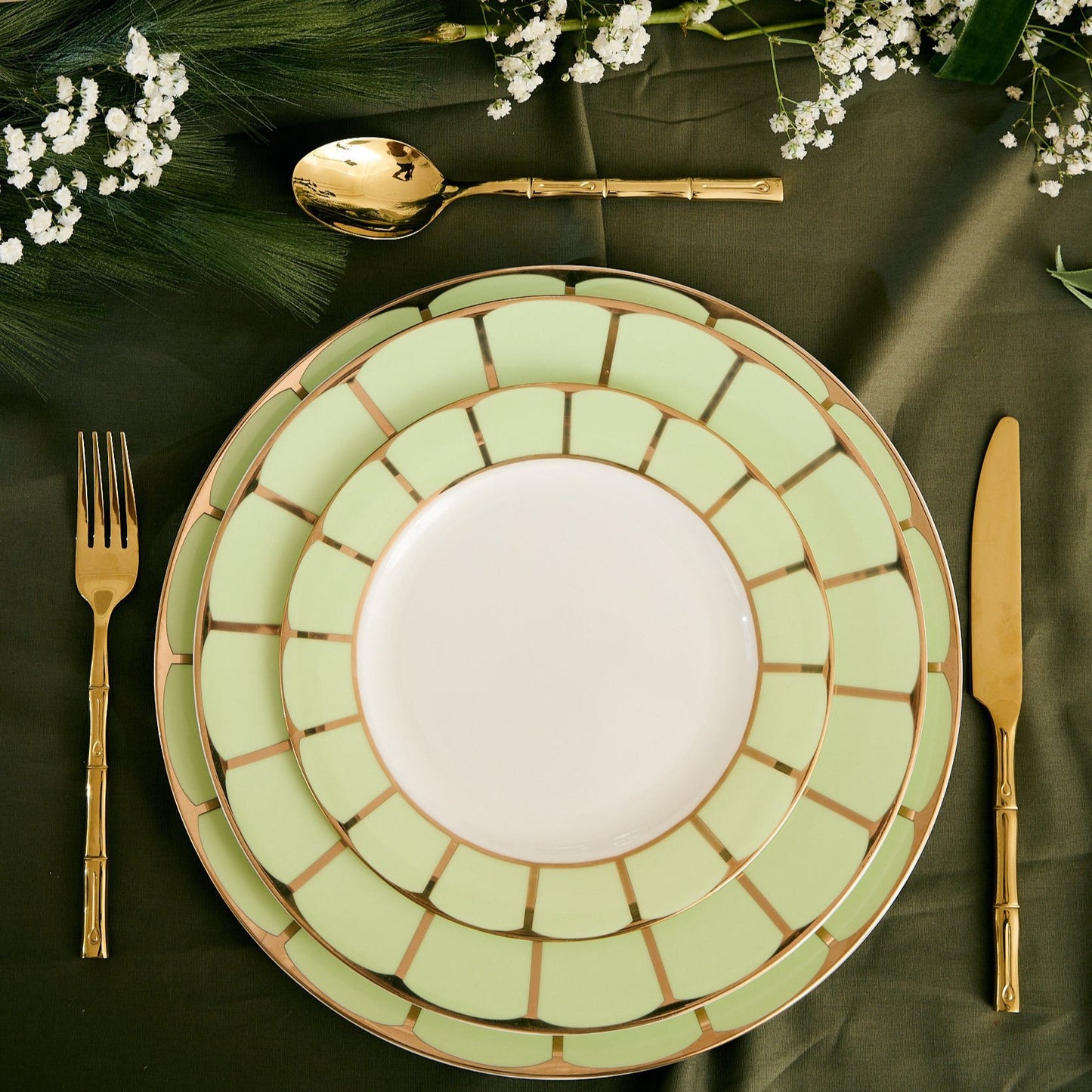 Sicily 2 Piece Dinner Set in Pistachio Green (Set of 4)